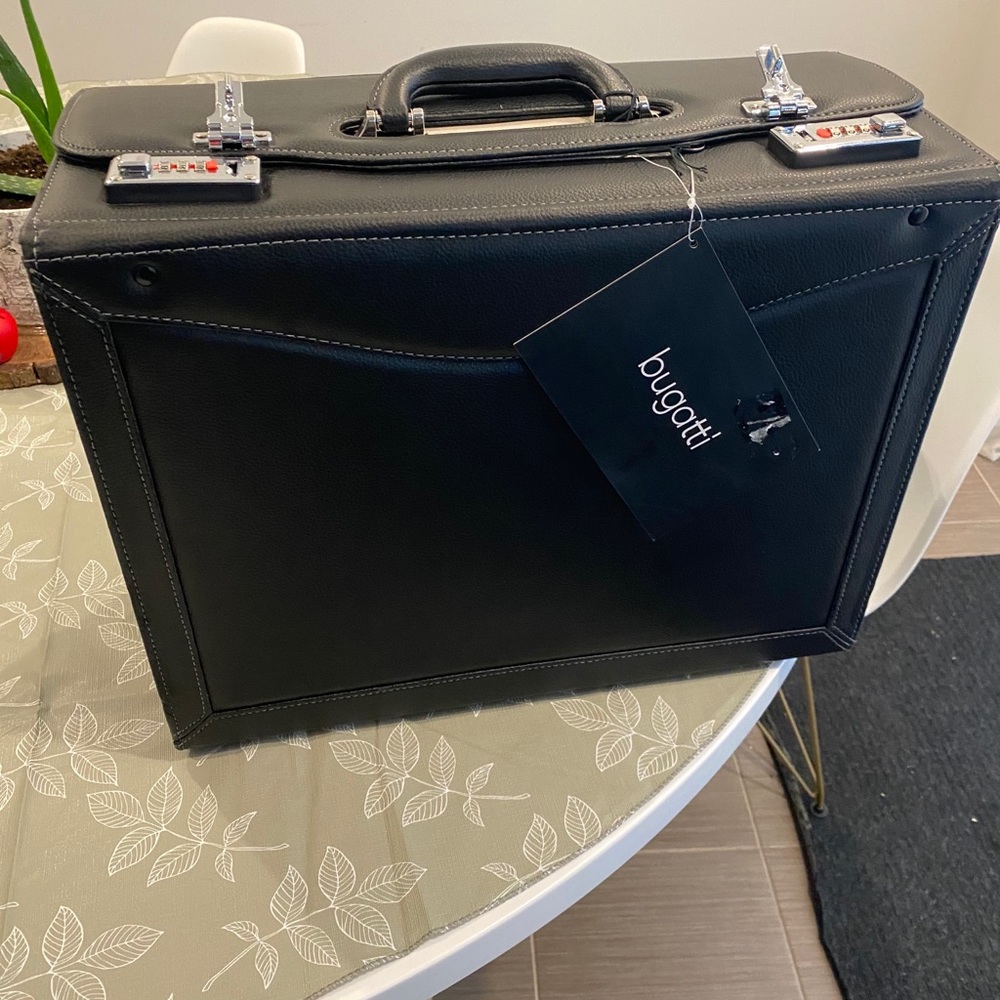 Bugatti hand bag